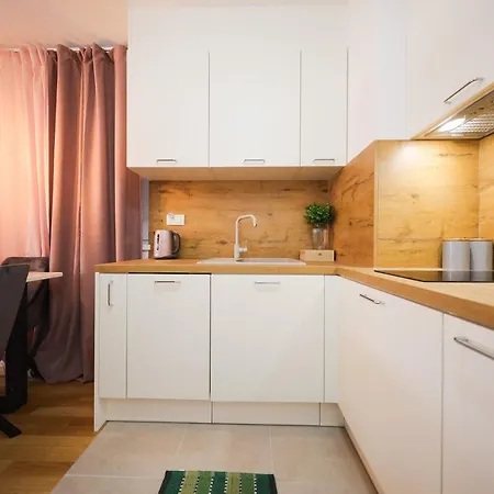 Cherry Apartment