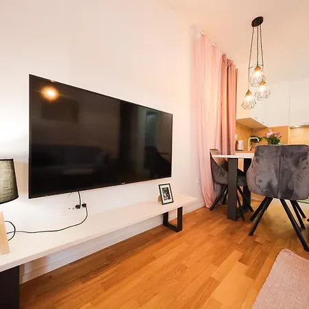 Cherry شقة زادار